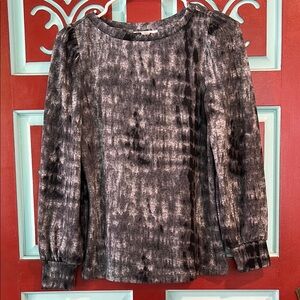 Beachlunchlounge Gray and Black Pleated Blouse XS